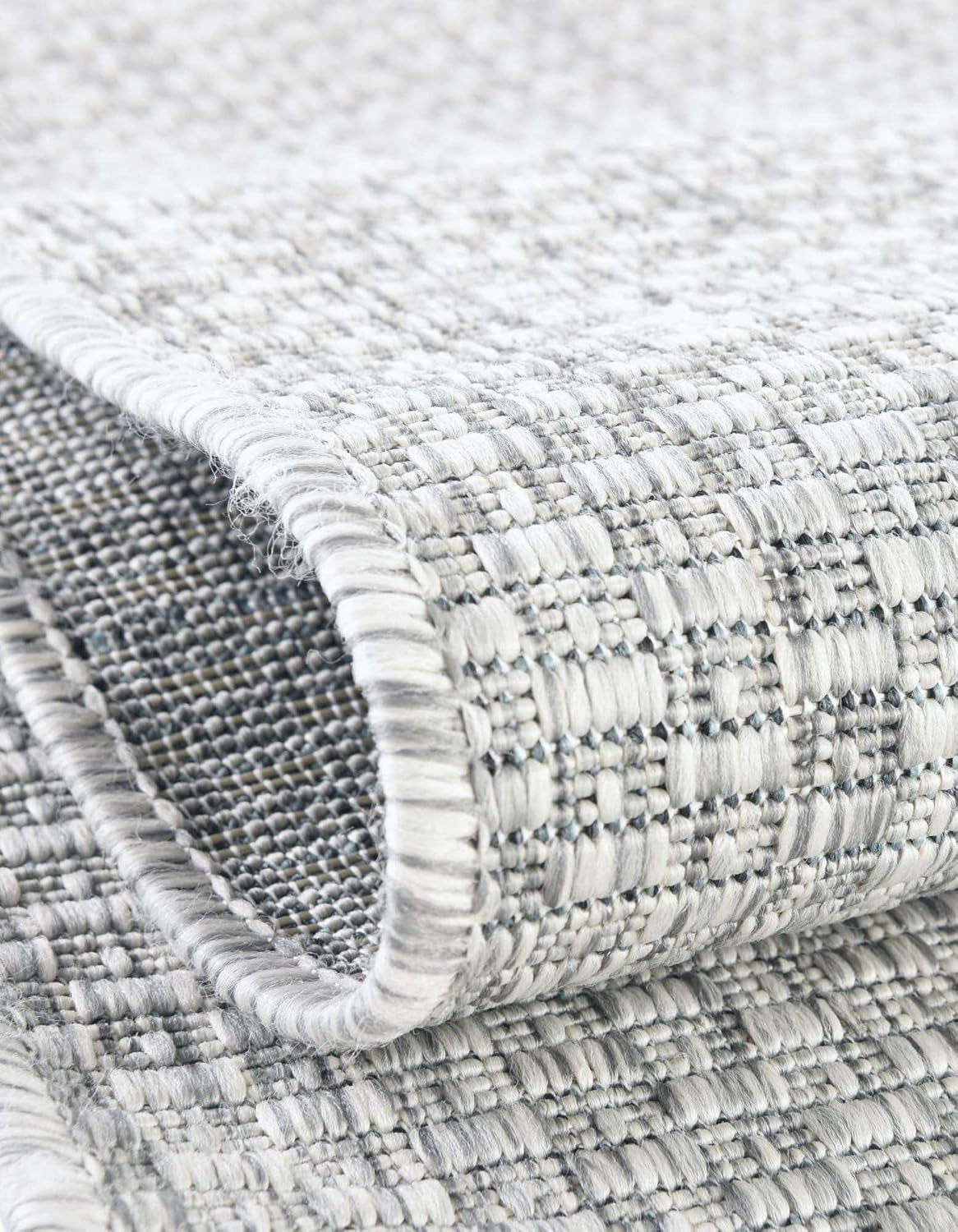 Unique Loom Outdoor Solid Collection Area Rug (6' 1" Round Light Gray/Ivory)