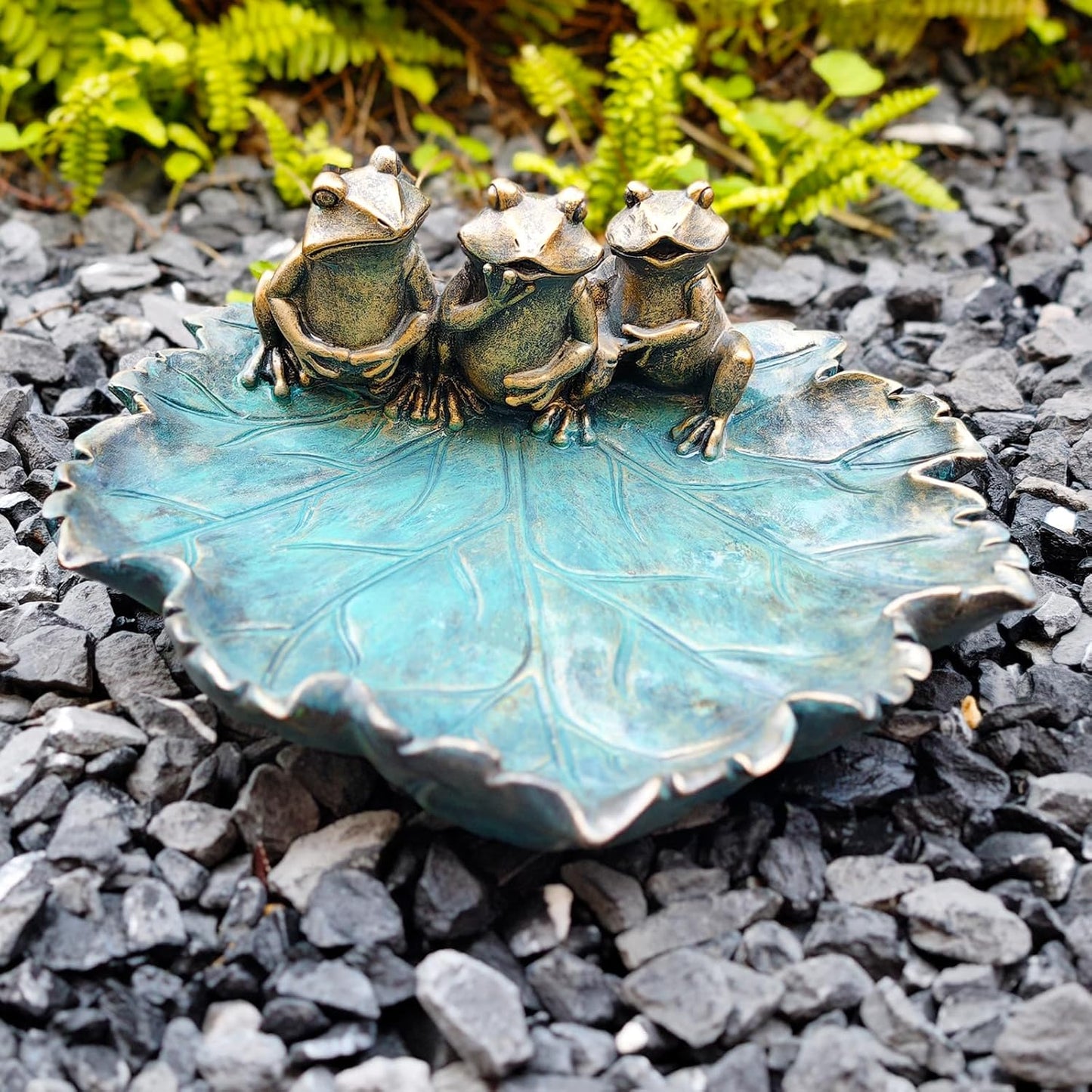 Frog Bird Feeders, Bird Baths for Outdoors, Resin Birdbath Bowl, Outdoor Polyresin Frogs on Leaf Bath Bowl for Outside Yard Table Decor