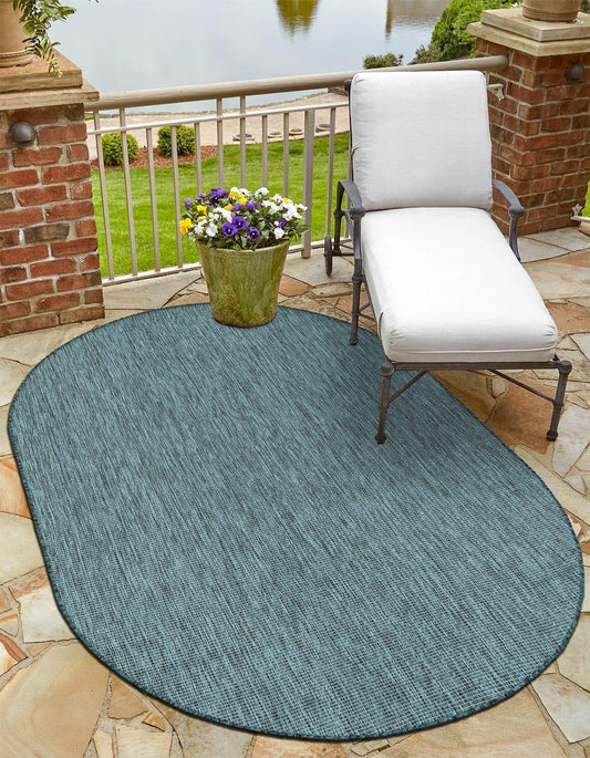 Unique Loom Outdoor Solid Collection Area Rug (4' 1" x 6' 1" Oval Teal/Navy Blue)